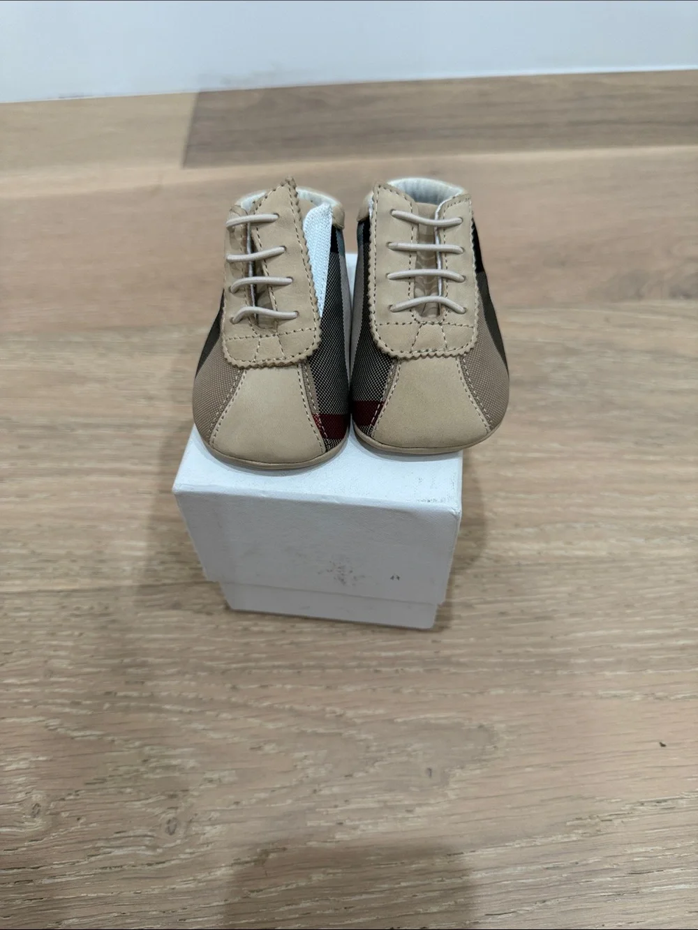 Authentic brand new baby Beige Plaid Lace-Up crib Shoes